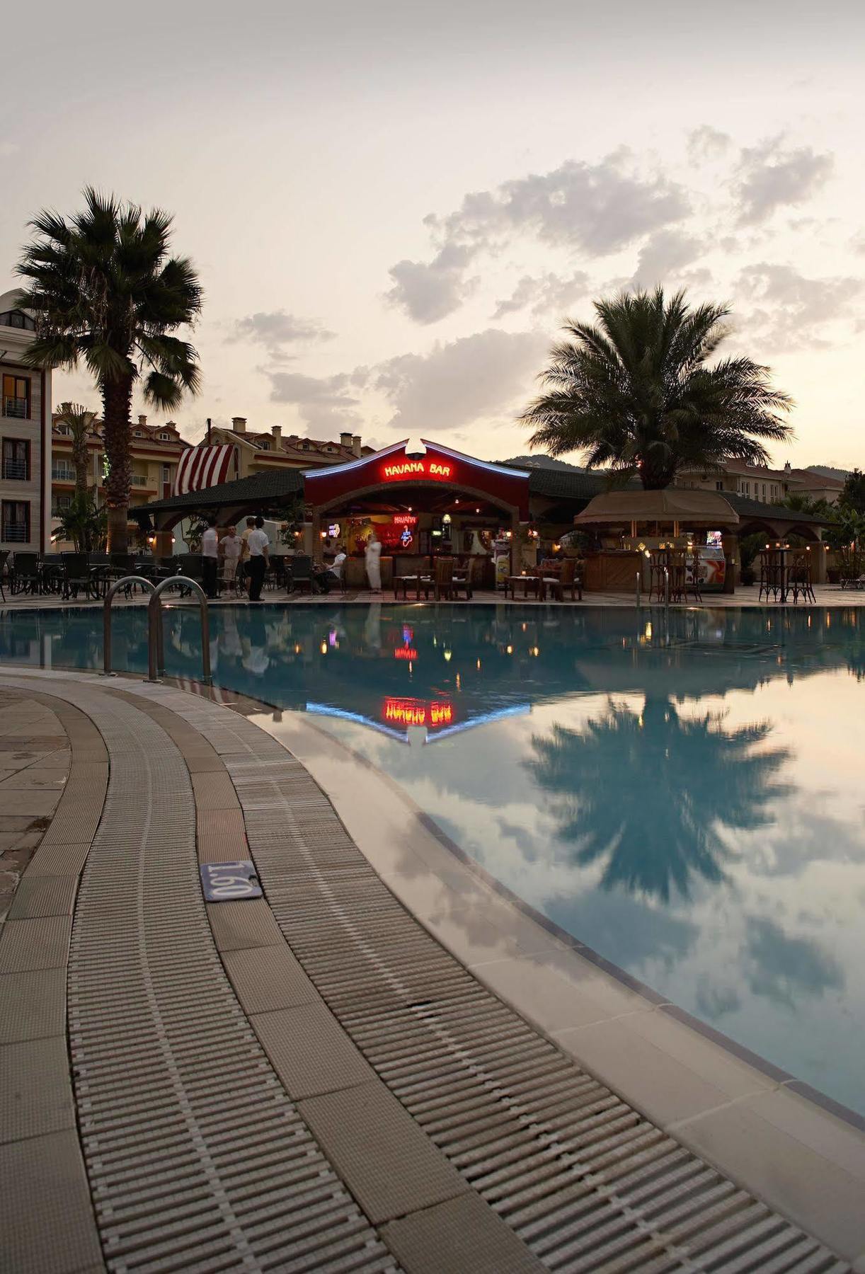 Club Anastasia - Family Hotel Marmaris Exterior photo